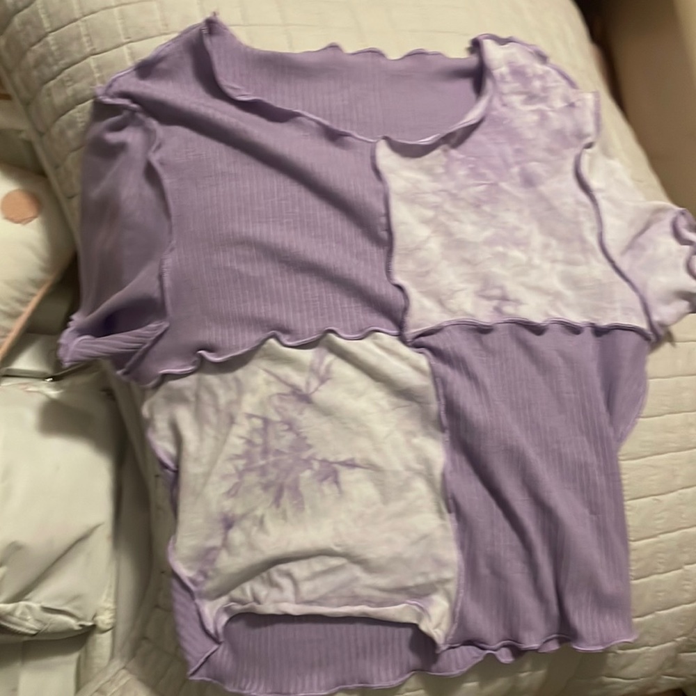 Purple and marble colored cropped tee from shein in size small. 😘🥰